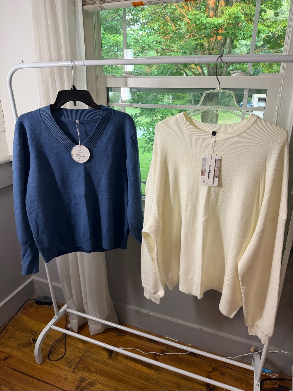 Lot of two women’s sweater- both fit like size xl